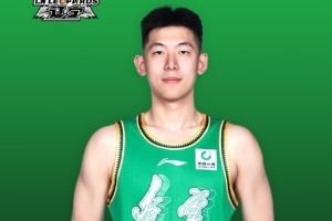 真挚的祝福！祝辽篮球员张陈治锋23岁生日快乐！🎂🎂